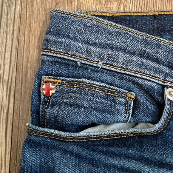 Hudson | Distressed Hem Skinny Denim | Size 28 - Picture 6 of 7